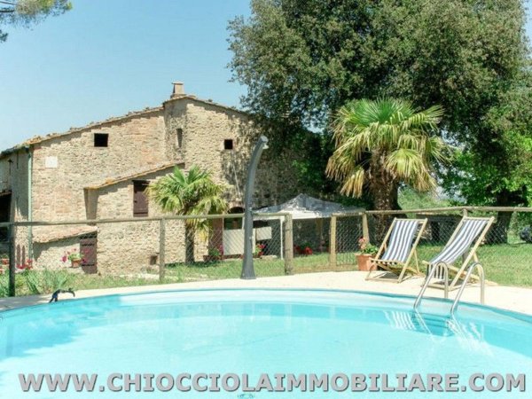 casa indipendente in vendita a Pomarance