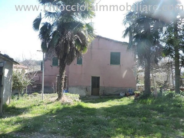 casa indipendente in vendita a Pomarance