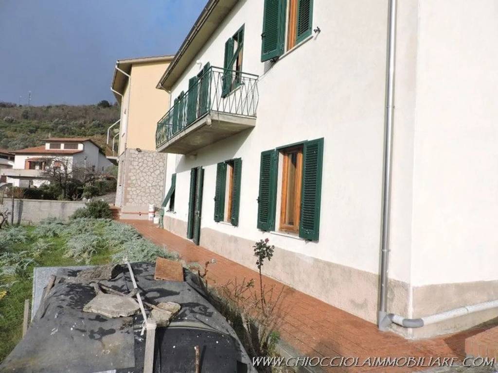 casa indipendente in vendita a Pomarance in zona Montecerboli
