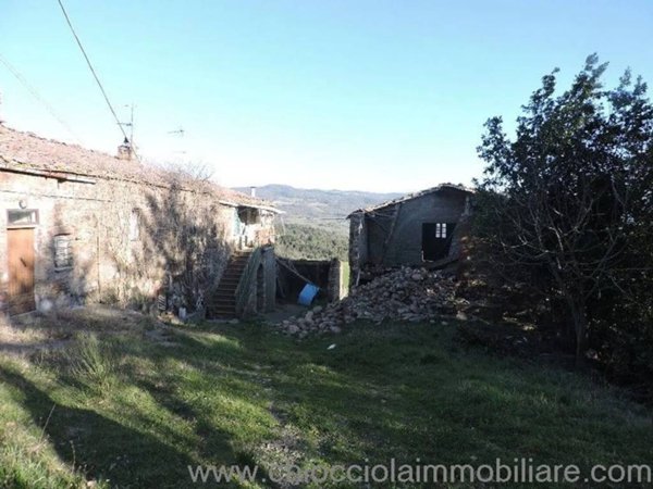 casa indipendente in vendita a Pomarance in zona Serrazzano