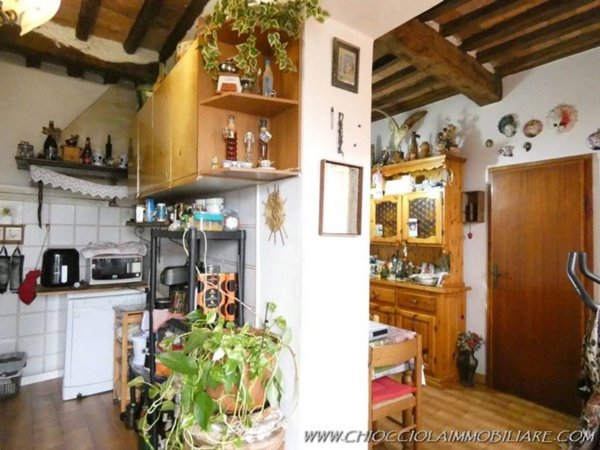 appartamento in vendita a Pomarance in zona Montecerboli