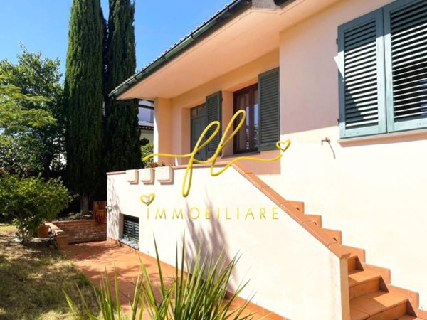 casa indipendente in vendita a Pomarance