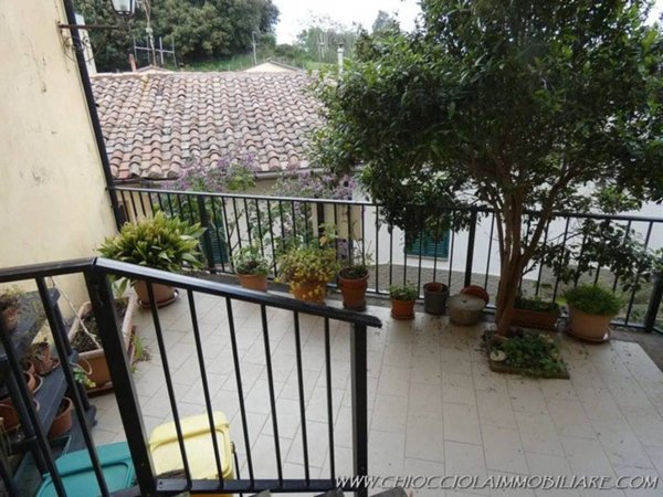 appartamento in vendita a Pomarance in zona Montecerboli