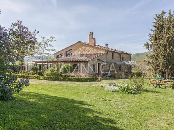 casa indipendente in vendita a Pomarance