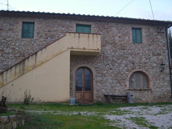 casa indipendente in vendita a Pomarance in zona Lustignano