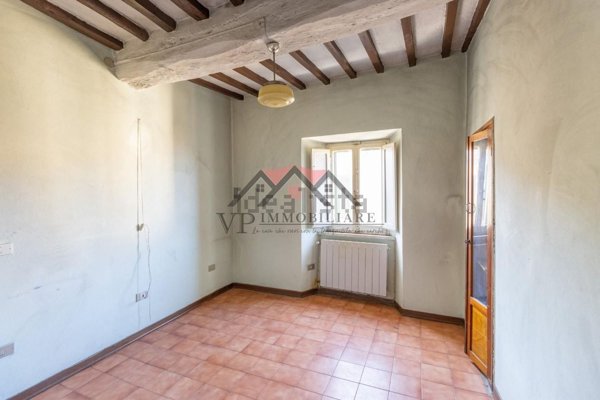 appartamento in vendita a Pomarance in zona Serrazzano