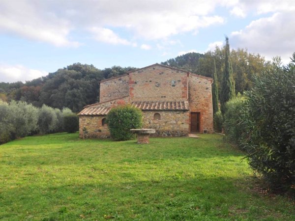 casale in vendita a Pomarance