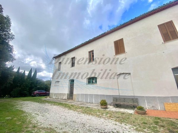 appartamento in vendita a Pomarance in zona Larderello