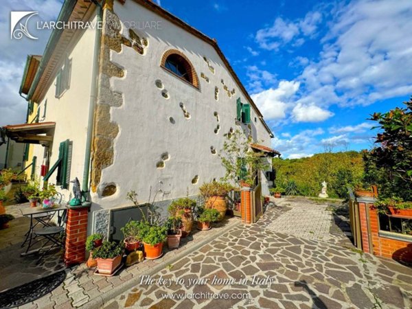 casa indipendente in vendita a Pomarance in zona Serrazzano