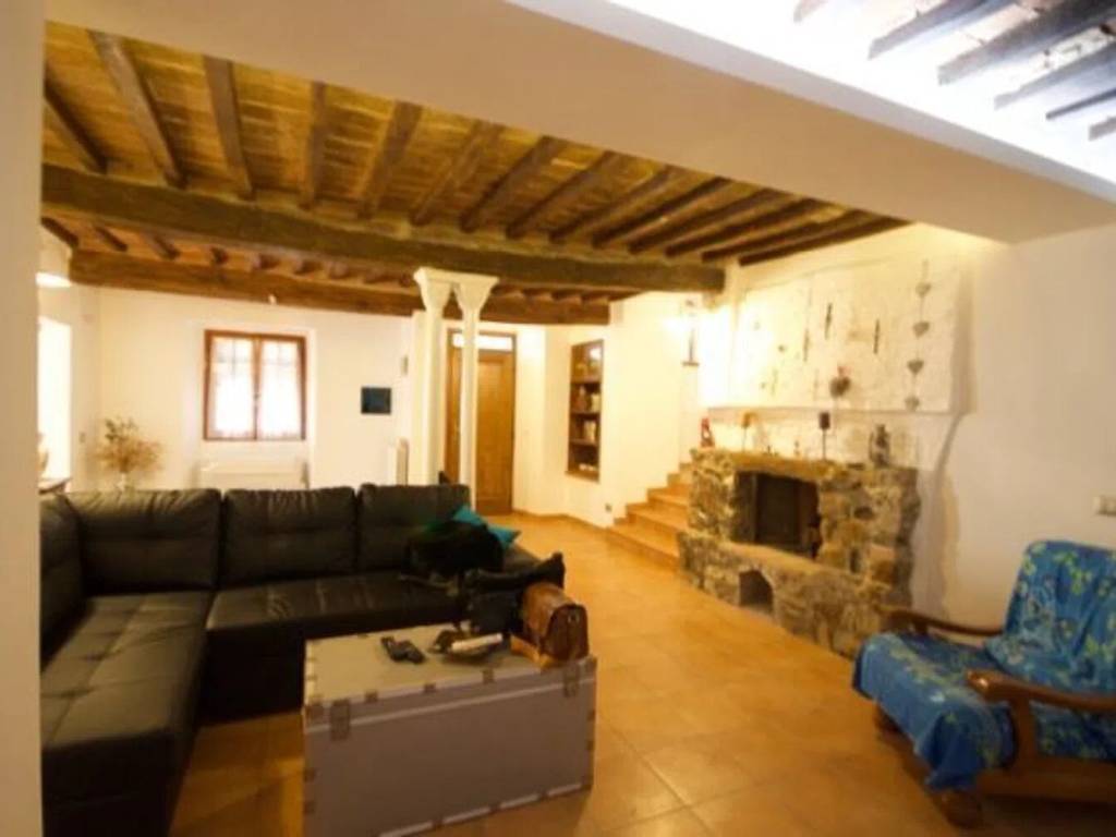 appartamento in vendita a Pomarance