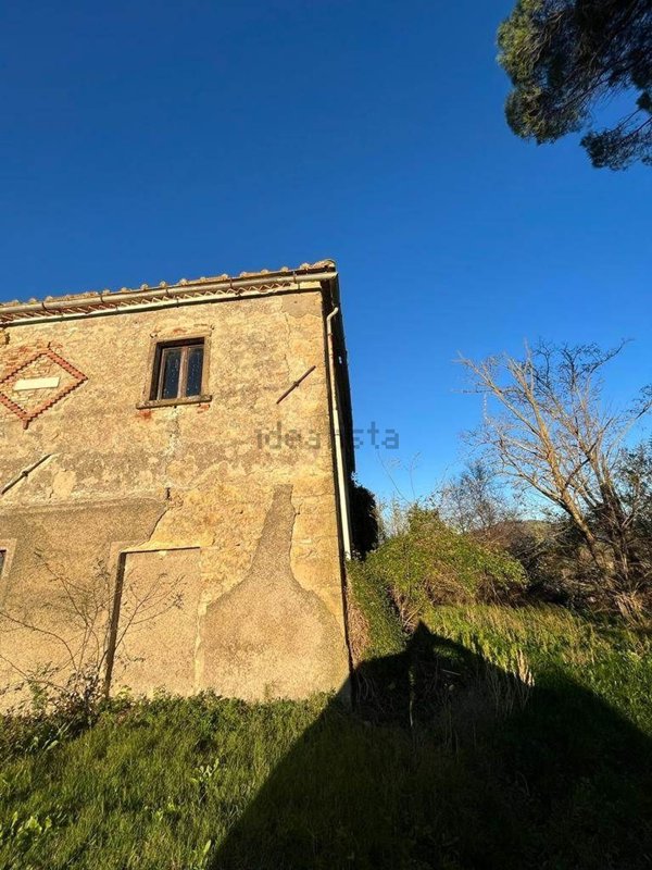 casale in vendita a Pomarance