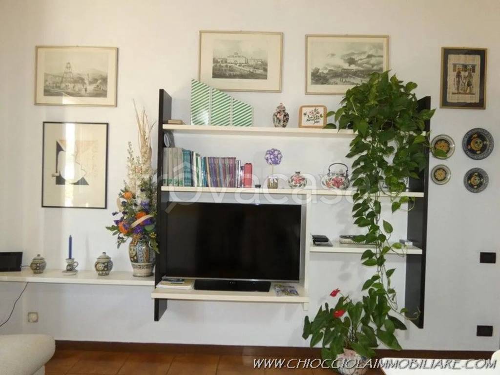 casa indipendente in vendita a Pomarance in zona Montecerboli