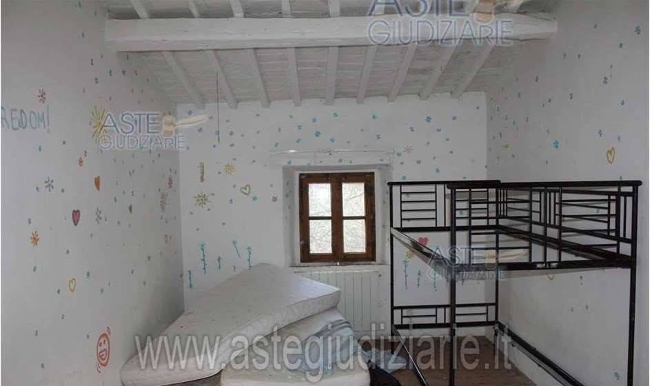 casa indipendente in vendita a Pomarance in zona Serrazzano