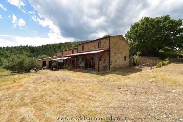 casale in vendita a Pomarance