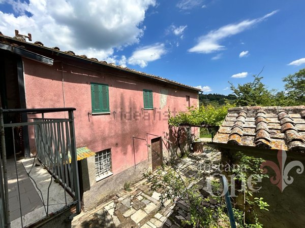 casa indipendente in vendita a Pomarance