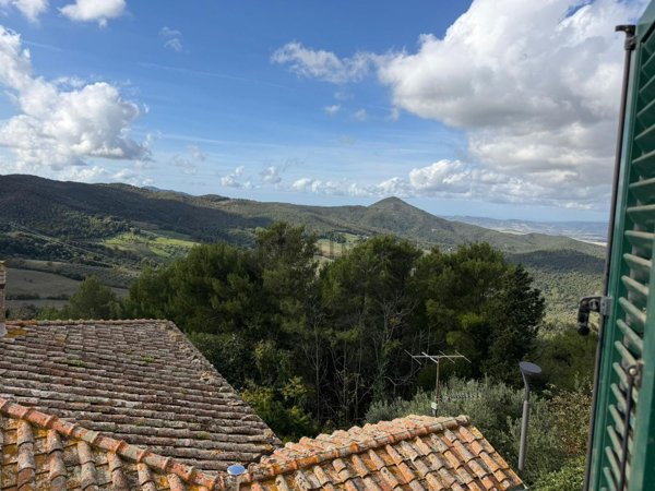 appartamento in vendita a Pomarance in zona Micciano