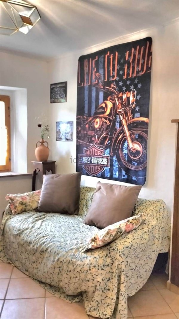 appartamento in vendita a Pomarance in zona Montecerboli