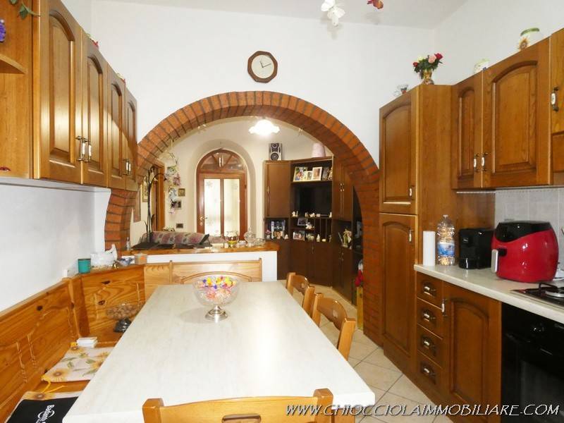 appartamento in vendita a Pomarance in zona Montecerboli