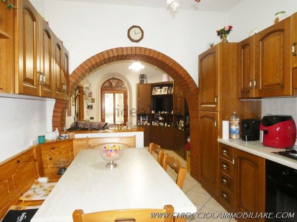 appartamento in vendita a Pomarance in zona Montecerboli