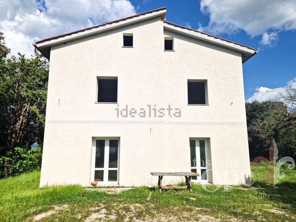 casa indipendente in vendita a Pomarance in zona Montecerboli