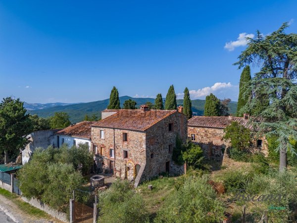 casa indipendente in vendita a Pomarance