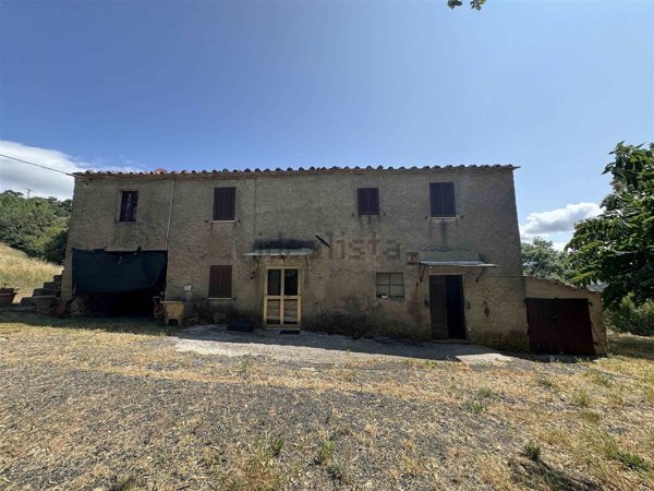 pentavano in vendita a Pomarance in zona Serrazzano