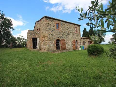 casa indipendente in vendita a Pomarance in zona San Dalmazio