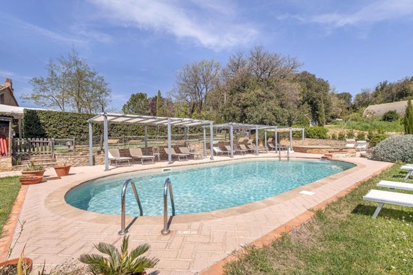 casa indipendente in vendita a Pomarance