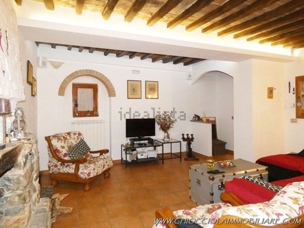 appartamento in vendita a Pomarance in zona Montecerboli