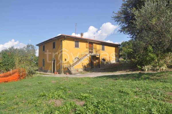 casa indipendente in vendita a Pomarance