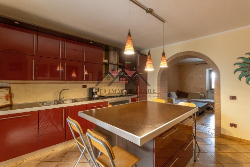 casa indipendente in vendita a Pomarance