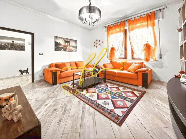 casa indipendente in vendita a Pomarance