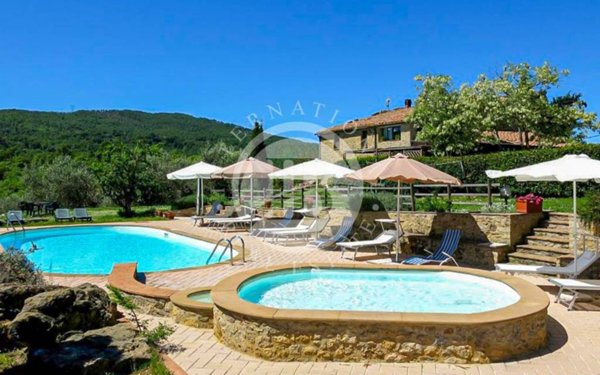 casa indipendente in vendita a Pomarance