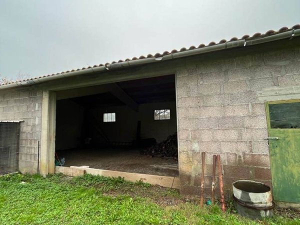 casa indipendente in vendita a Pomarance