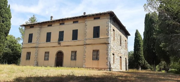 casale in vendita a Pomarance