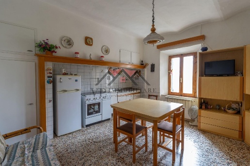 appartamento in vendita a Pomarance in zona Montecerboli