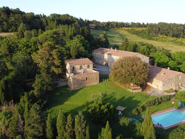 casale in vendita a Pomarance