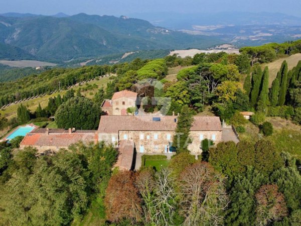 casa indipendente in vendita a Pomarance