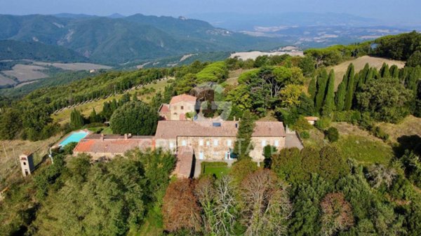 casa indipendente in vendita a Pomarance