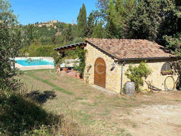 casa indipendente in vendita a Pomarance