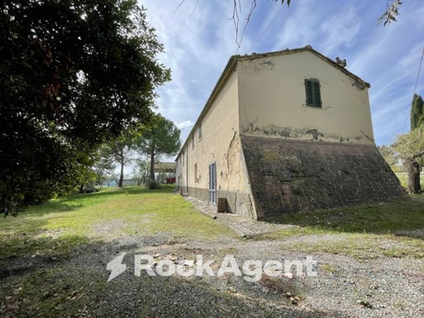 casa indipendente in vendita a Pomarance
