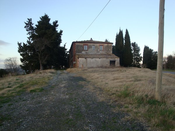 casale in vendita a Pomarance