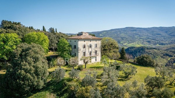 villa in vendita a Pomarance