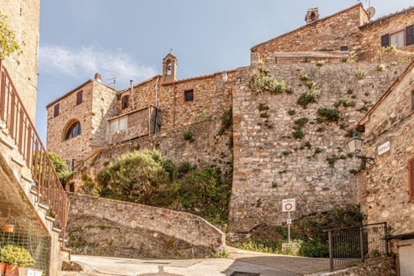 appartamento in vendita a Pomarance in zona Montecerboli