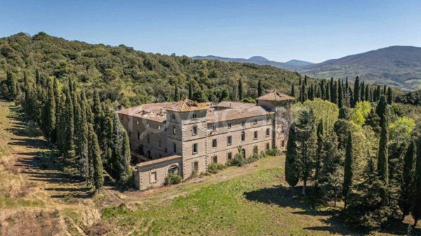 casa indipendente in vendita a Pomarance in zona Lustignano