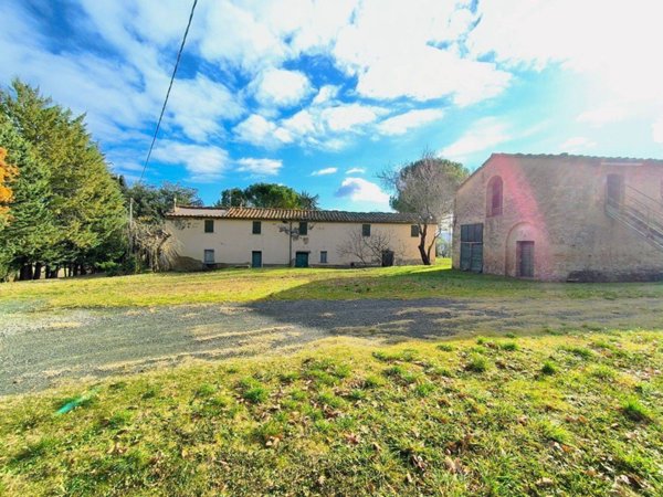 casa indipendente in vendita a Pomarance