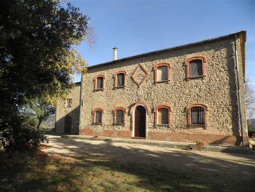 casale in vendita a Pomarance