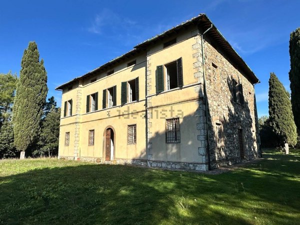casa indipendente in vendita a Pomarance
