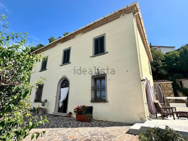 casa indipendente in vendita a Pomarance in zona Serrazzano