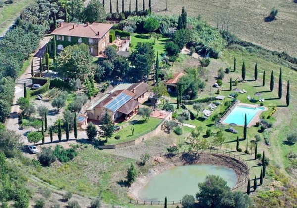 casa indipendente in vendita a Pomarance